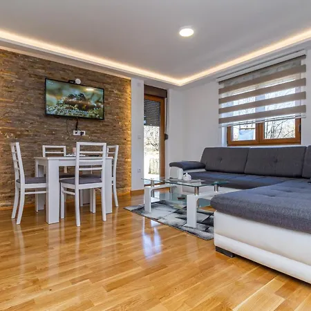 Nirvana 06 زلاتيبور