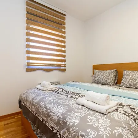 Appartement Nirvana 06 *