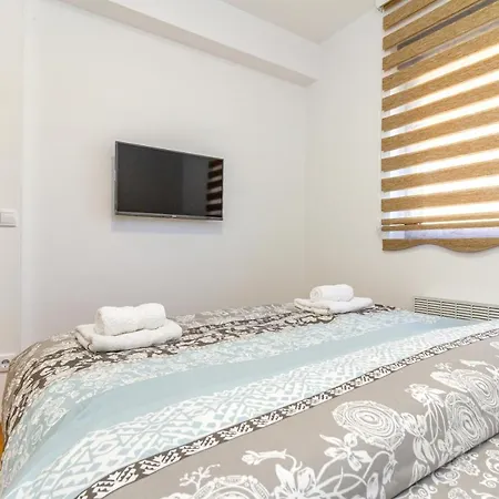 Nirvana 06 דירה *