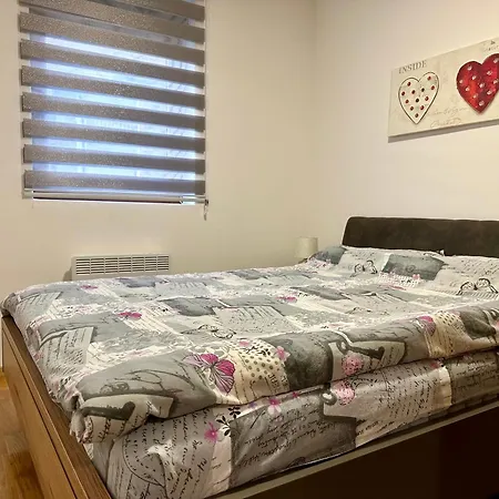 Nirvana 06 Daire Zlatibor