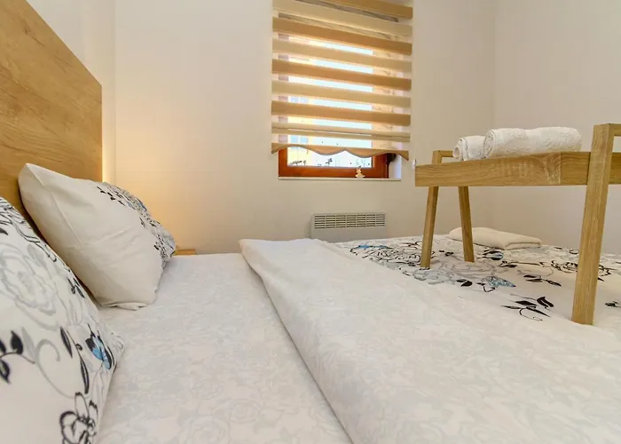 Nirvana 06 Daire Zlatibor